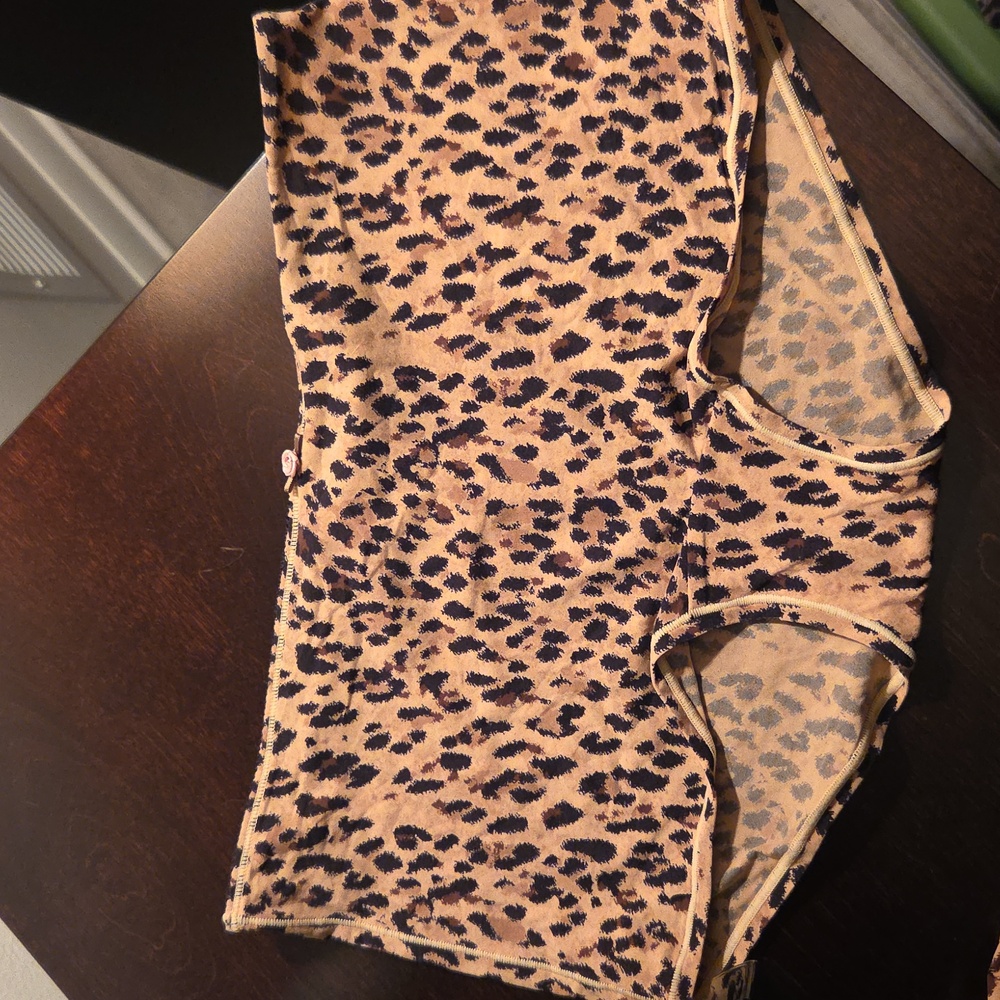 SKIMS Fits Everybody Picot CAMI & SHORTS "SET" !!! In Sienna Jaguar Print - Picture 11 of 11